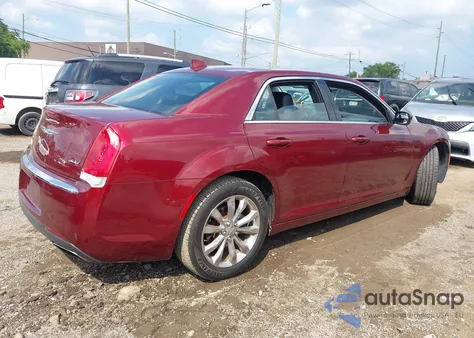 2016 Chrysler 300 Limited z USA, uszkodzony, nr VIN 2C3CCARG8GH194801